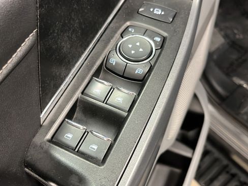 Used 2023 Ford F250 XLT w/ XLT Premium Package AWD/4WD image 20