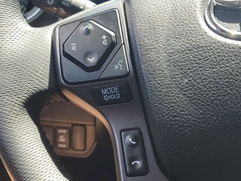 Used 2021 Toyota Tacoma TRD Sport AWD/4WD image 21