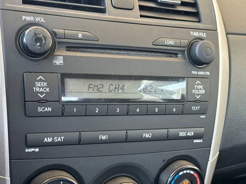 Used 2009 Toyota Corolla FWD image 18