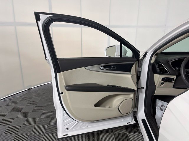 Used 2019 Lincoln Nautilus Premier AWD/4WD image 15