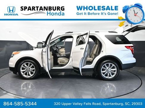 Used 2015 Ford Explorer Limited w/ Equipment Group 302A AWD/4WD image 47