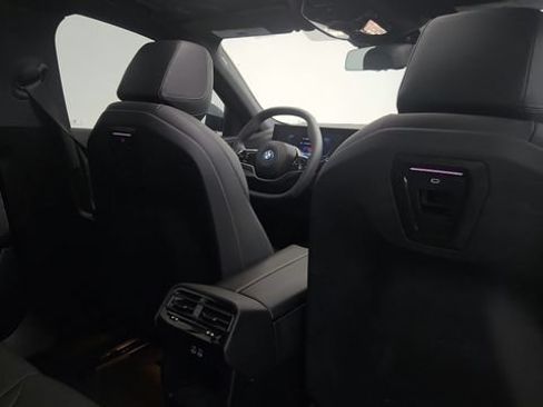 Used 2024 BMW i5 eDrive40i w/ M Sport Package RWD image 58