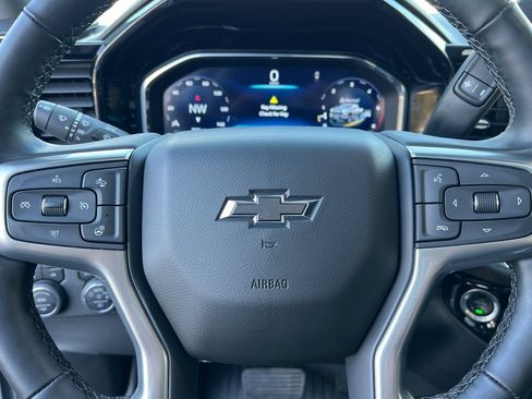 Used 2025 Chevrolet Silverado 2500 LTZ w/ LTZ Plus Package image 31