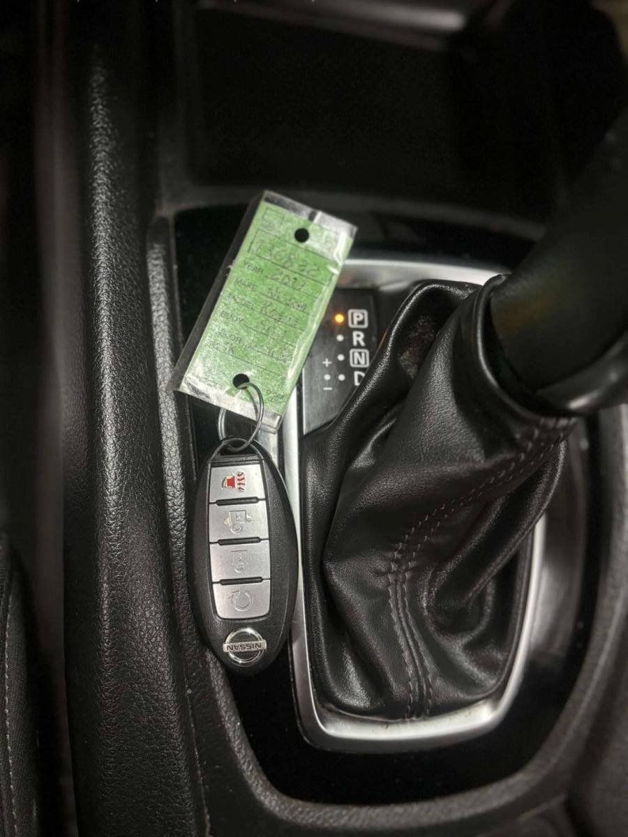 Used 2017 Nissan Rogue Sport SV w/ SV All-Weather Package AWD/4WD image 36