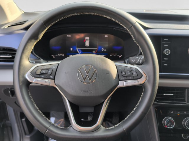 Used 2023 Volkswagen Taos SE FWD image 13