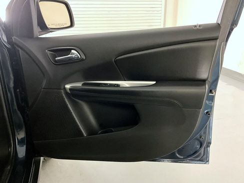 Used 2014 Dodge Journey SXT AWD/4WD image 16