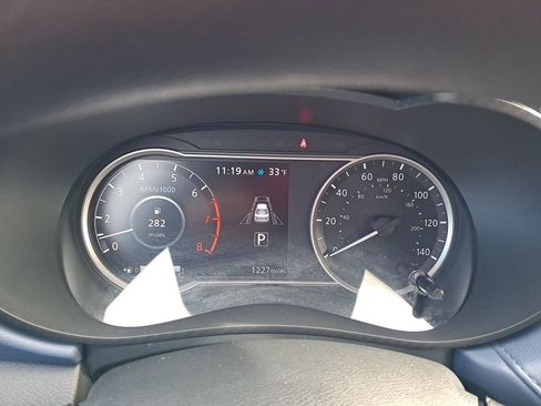 Certified 2025 Nissan Versa SV w/ Trunk Package image 32