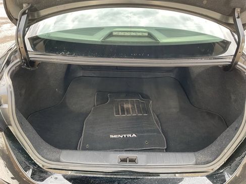 Used 2022 Nissan Sentra SV image 21