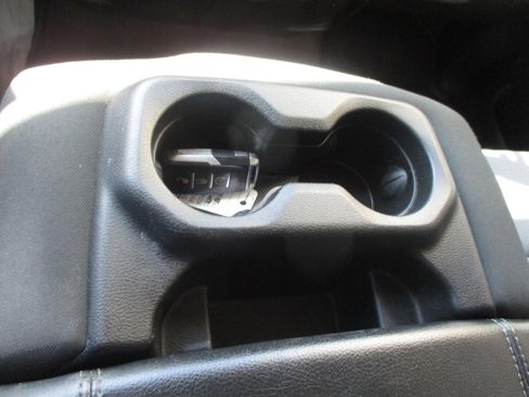 Used 2019 RAM 1500 Big Horn image 15