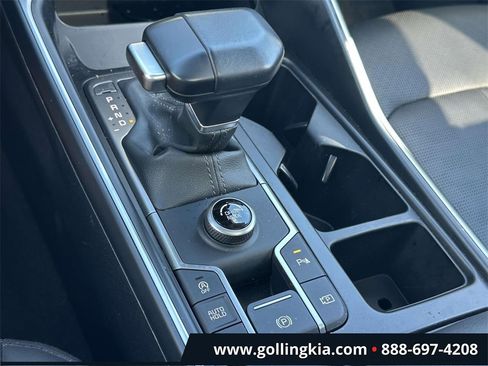 Certified 2024 Kia Sorento S w/ Panoramic Sunroof Package image 28