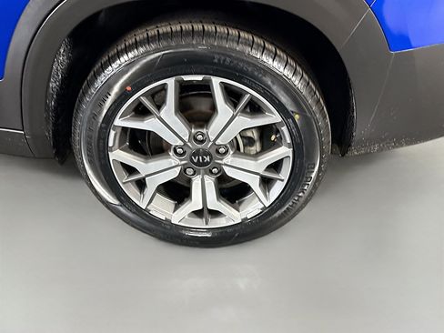Used 2021 Kia Seltos EX AWD/4WD image 37
