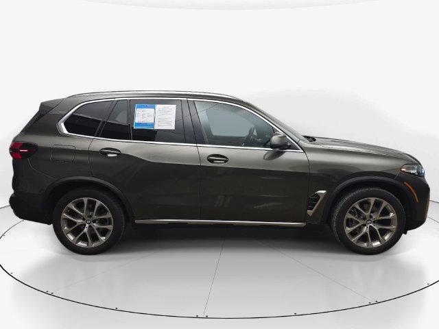 Used 2024 BMW X5 xDrive40i AWD/4WD image 4