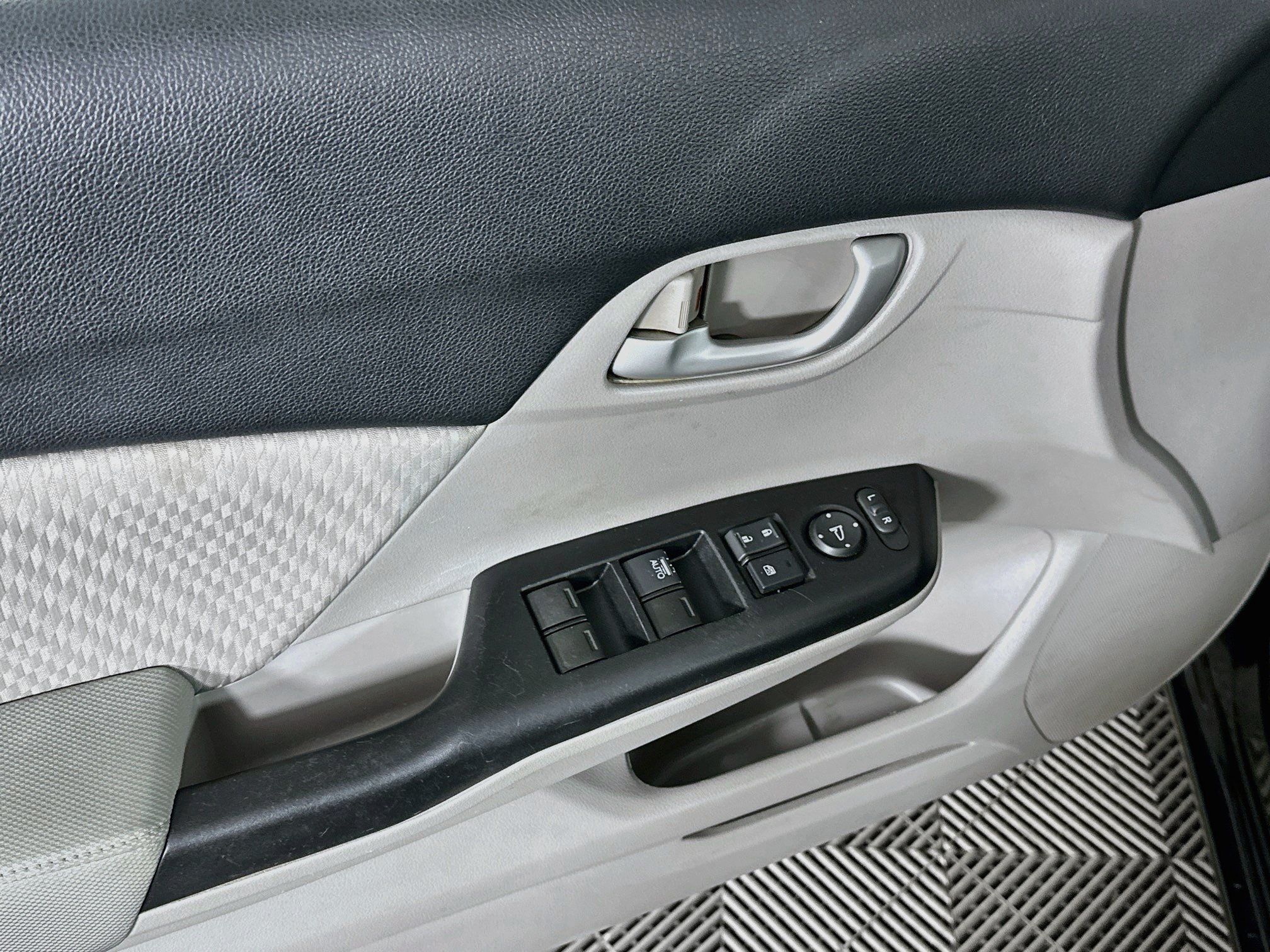 Used 2015 Honda Civic LX image 15