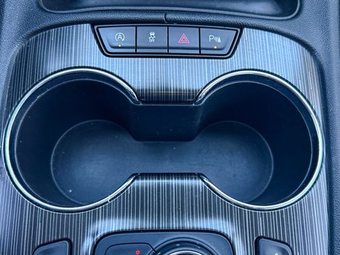 Used 2021 GMC Acadia SLT w/ Elevation Edition image 35