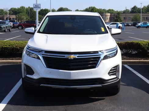 Used 2023 Chevrolet Equinox LT FWD image 2