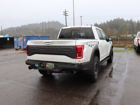 Used 2018 Ford F150 Raptor w/ Equipment Group 802A Luxury image 5