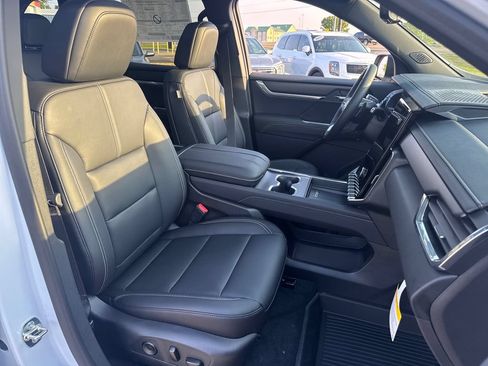 New 2026 GMC Acadia Elevation w/ Super Cruise Package FWD image 10
