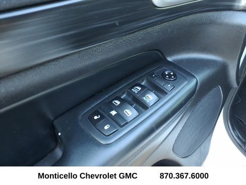 Used 2020 Jeep Grand Cherokee Altitude image 16