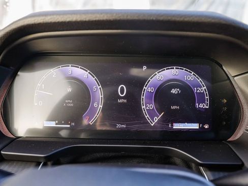 New 2025 Jeep Grand Cherokee Altitude image 24