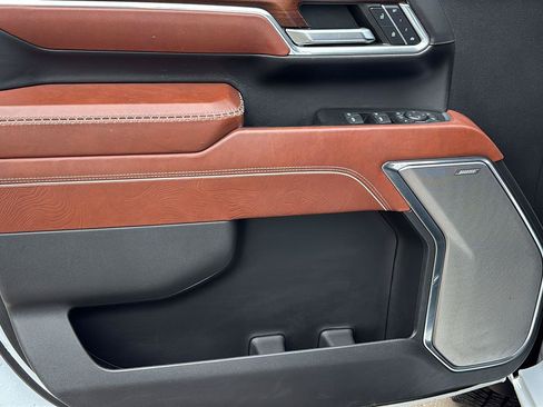 Certified 2024 GMC Sierra 2500 Denali Ultimate AWD/4WD image 16