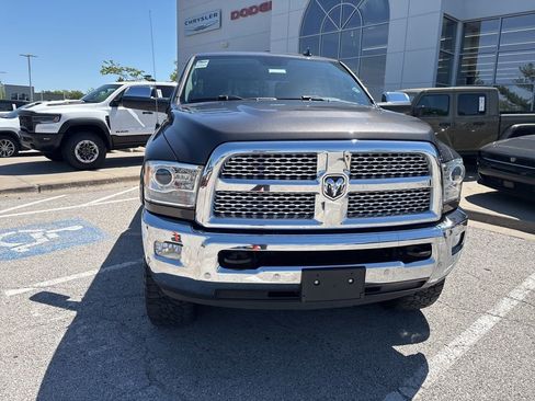 Used 2018 RAM 2500 Laramie image 9