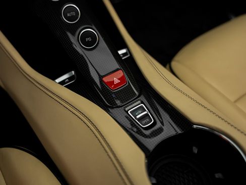 Used 2015 Ferrari California T RWD image 53
