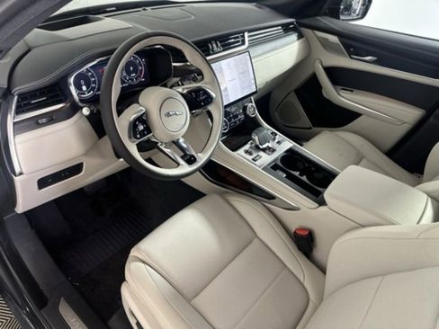 New 2026 Jaguar F-PACE R-Dynamic S image 11