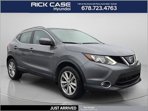 Used 2018 Nissan Rogue Sport SV w/ SV All-Weather Package AWD/4WD image 1