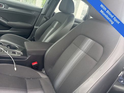Used 2025 Honda Civic Sport image 2