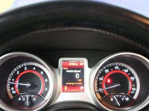 Used 2020 Dodge Journey SE w/ SE Popular Equipment Group FWD image 16