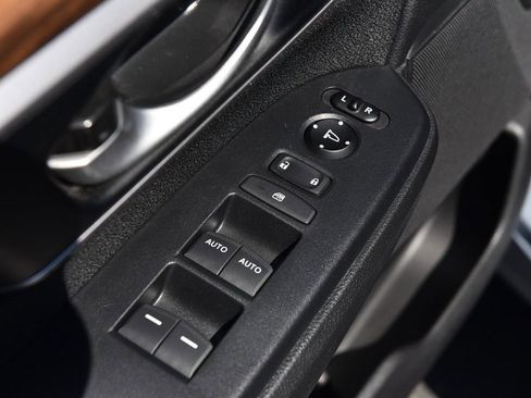 Certified 2020 Honda CR-V EX image 8