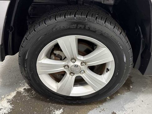 Used 2014 Jeep Patriot Latitude image 10