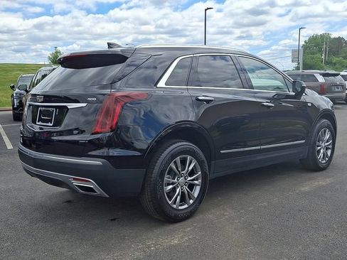 Used 2023 Cadillac XT5 Premium Luxury w/ LPO, Floor Liner Package AWD/4WD image 6