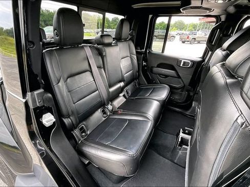 Used 2023 Jeep Gladiator Overland w/ Popular Equipment Package AWD/4WD image 26