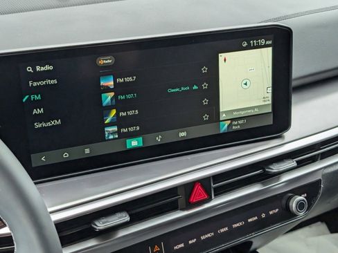 Used 2025 Kia Sorento S w/ Panoramic Sunroof Package image 22