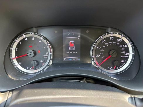Used 2020 Toyota Highlander L AWD/4WD image 20