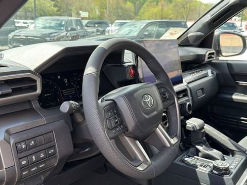 New 2026 Toyota Tacoma TRD Off-Road AWD/4WD image 13