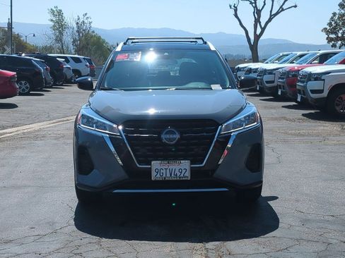Certified 2023 Nissan Kicks SV image 2