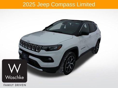 Used 2025 Jeep Compass Limited w/ Sun & Sound Group AWD/4WD image 3