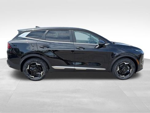 New 2026 Kia Sportage EX FWD image 8