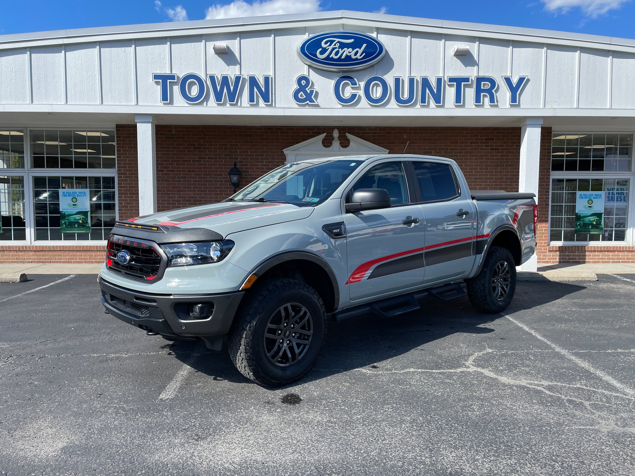 Certified 2022 Ford Ranger XLT w/ Tremor Off-Road Package AWD/4WD image 1