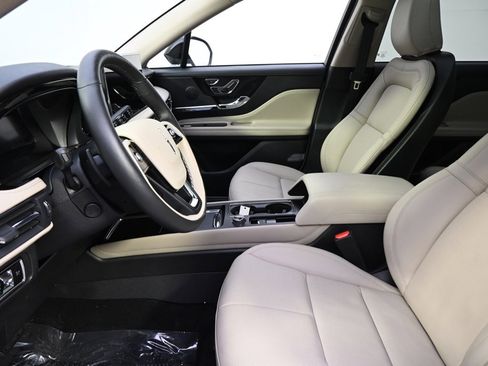 New 2025 Lincoln Corsair Reserve w/ Jet Appearance Package image 13