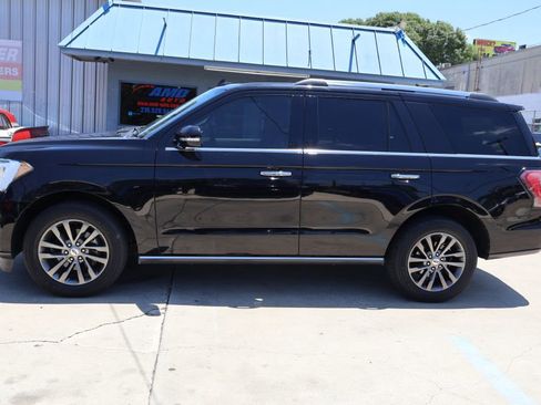 Used 2020 Ford Expedition Limited RWD image 4