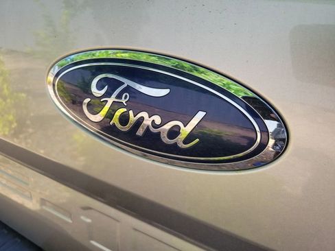 Used 2020 Ford F150 Lariat RWD image 7