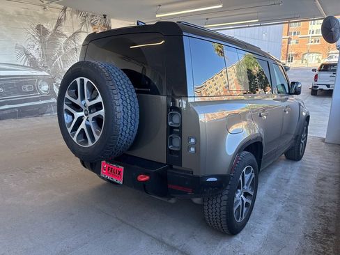 Used 2025 Land Rover Defender 110 X image 5