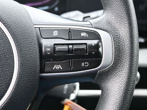 Used 2024 Kia Sportage LX image 31