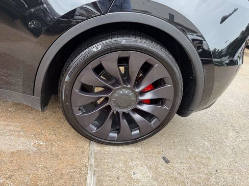 Used 2021 Tesla Model Y Performance AWD/4WD image 36