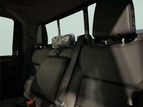 New 2026 GMC Sierra 2500 SLT w/ Max Trailering Package image 14