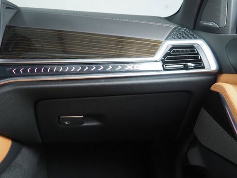 Used 2026 BMW X5 xDrive40i AWD/4WD image 55