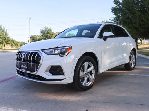 Used 2020 Audi Q3 2.0T Premium AWD/4WD image 3